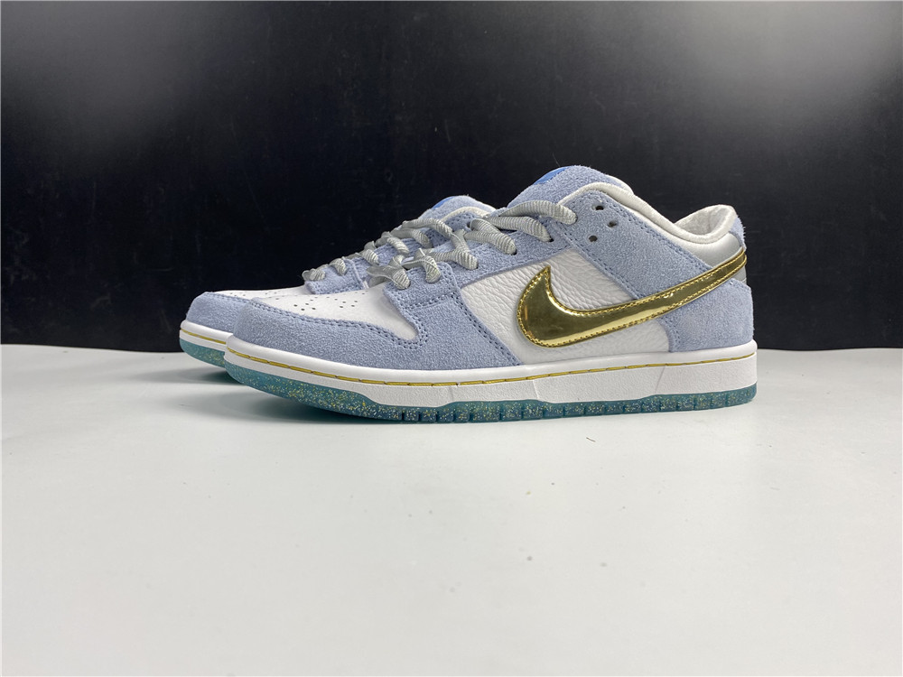 （Sean Cliver）x Nike SB Dunk Low “Holiday Special”