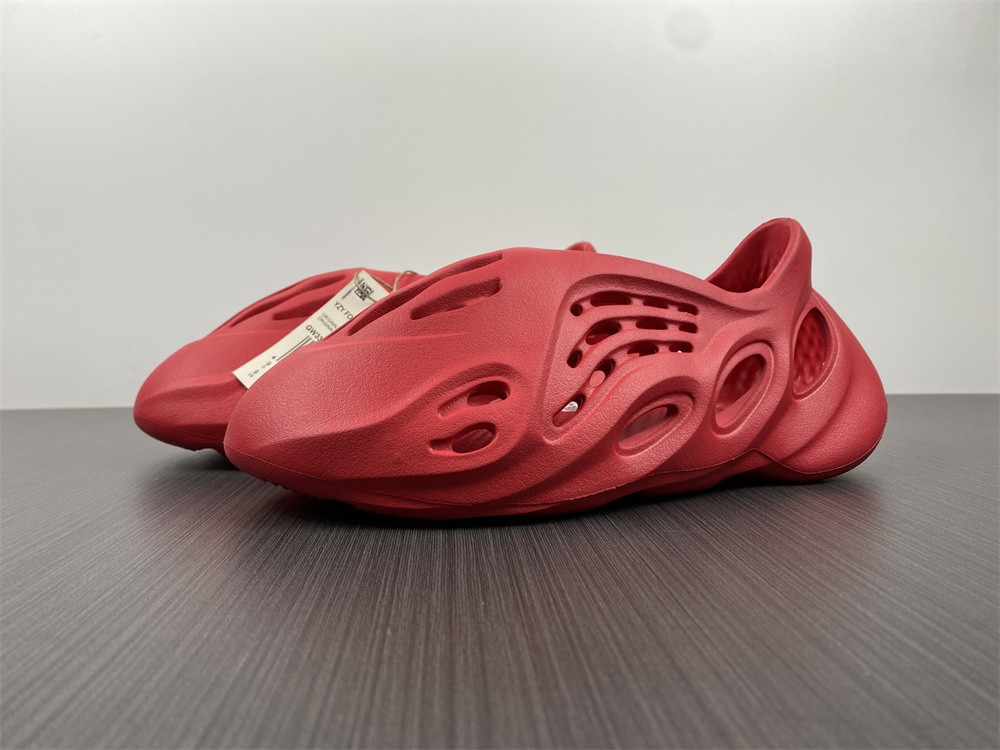 【free shipping！！！】Adidas Yeezy Foam Runner CW3355
