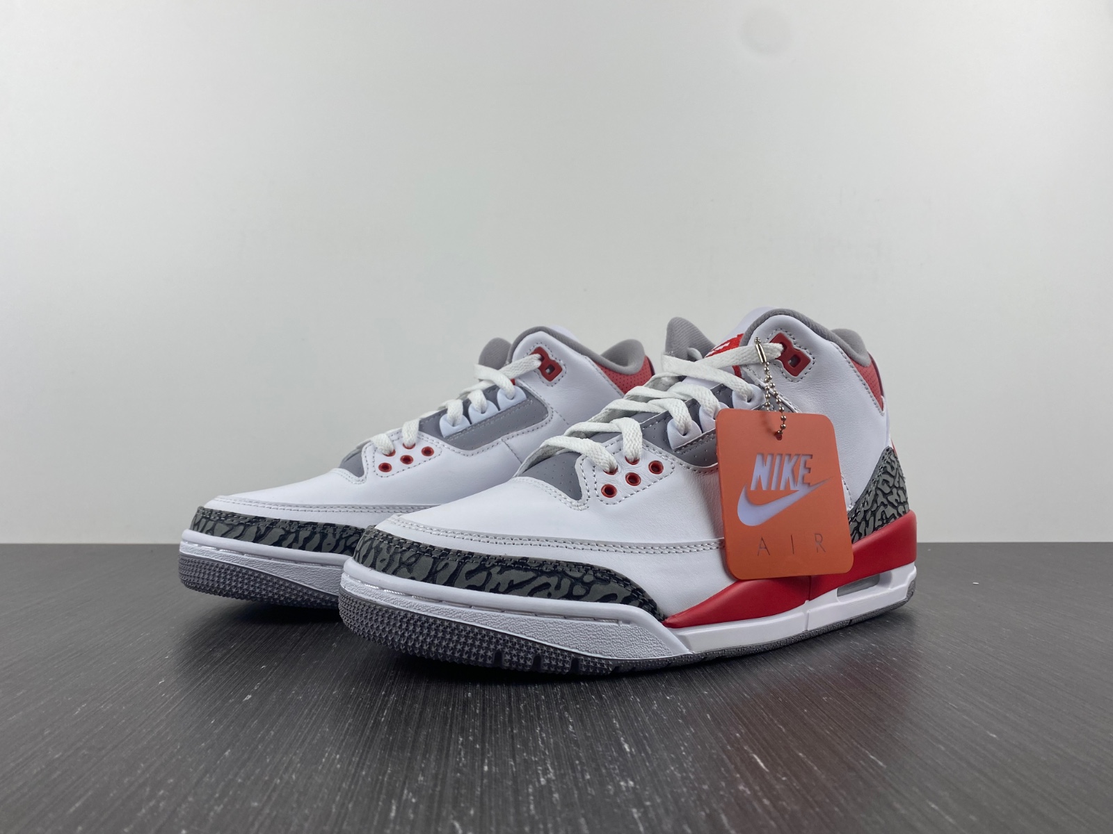 【free shipping!!!】Air Jordan 3 OG “Fire Red”