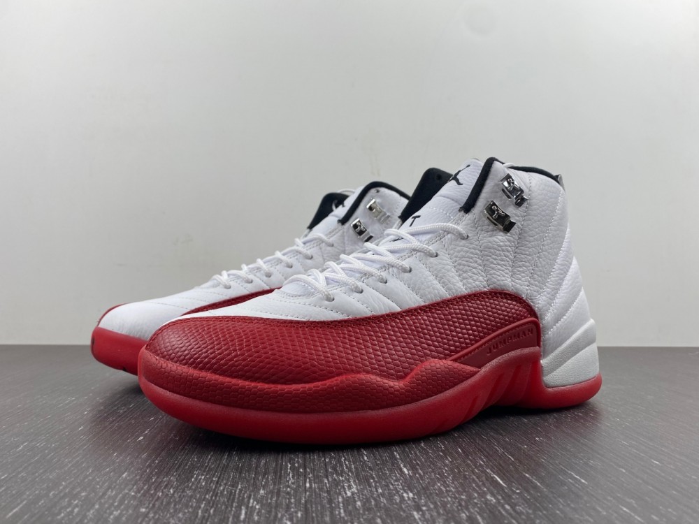 (free shipping)Air Jordan 12 “Cherry”
