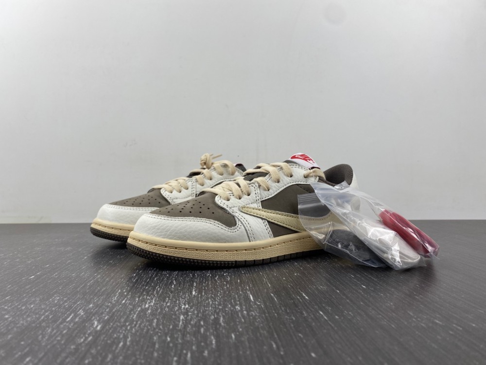 (free shipping)Travis Scott x Air Jordan 1 OG Low PS 'Reverse Mocha'