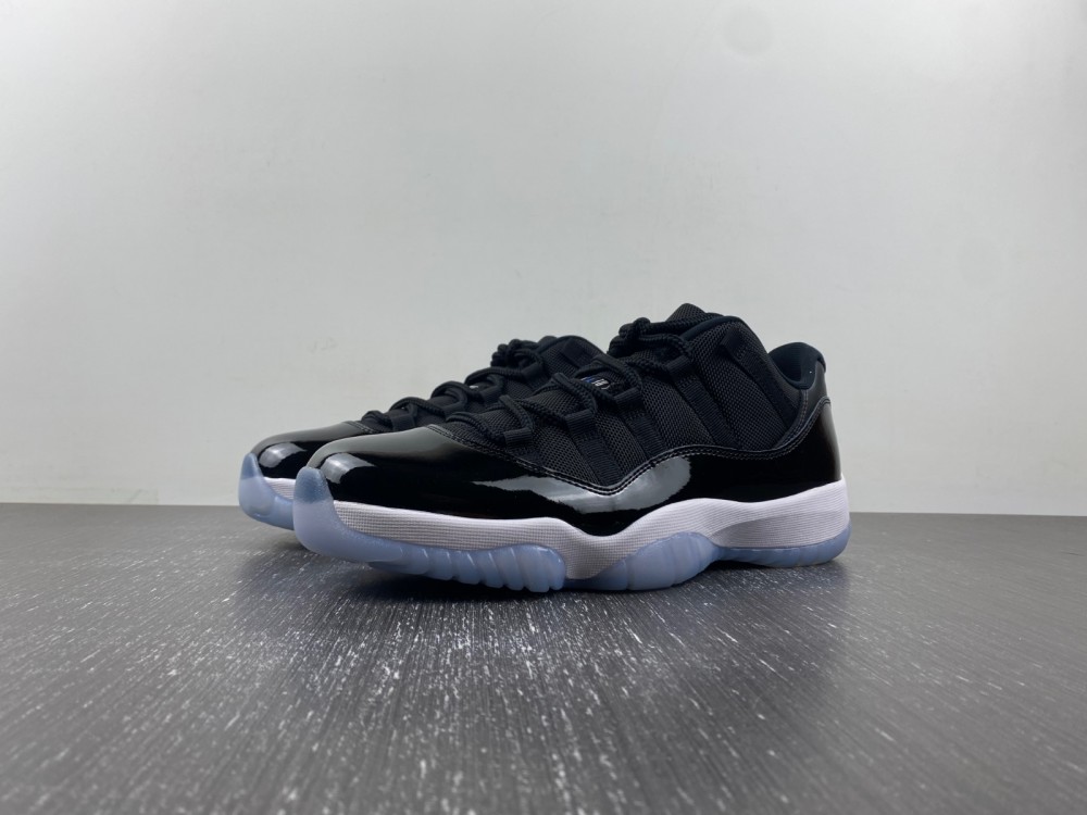 (free shipping) Air Jordan 11 “Space Jam